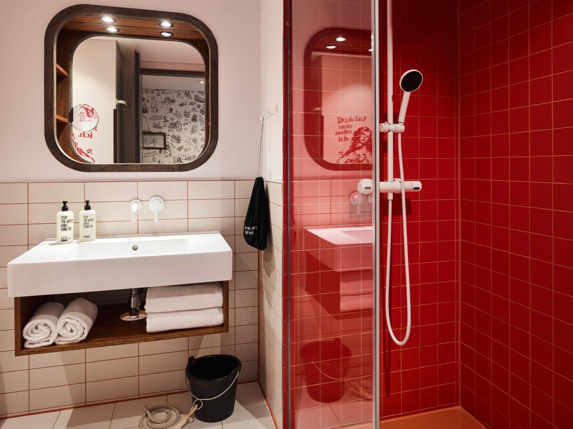 25Hours Hotel Hamburg Hafencity Bilik gambar